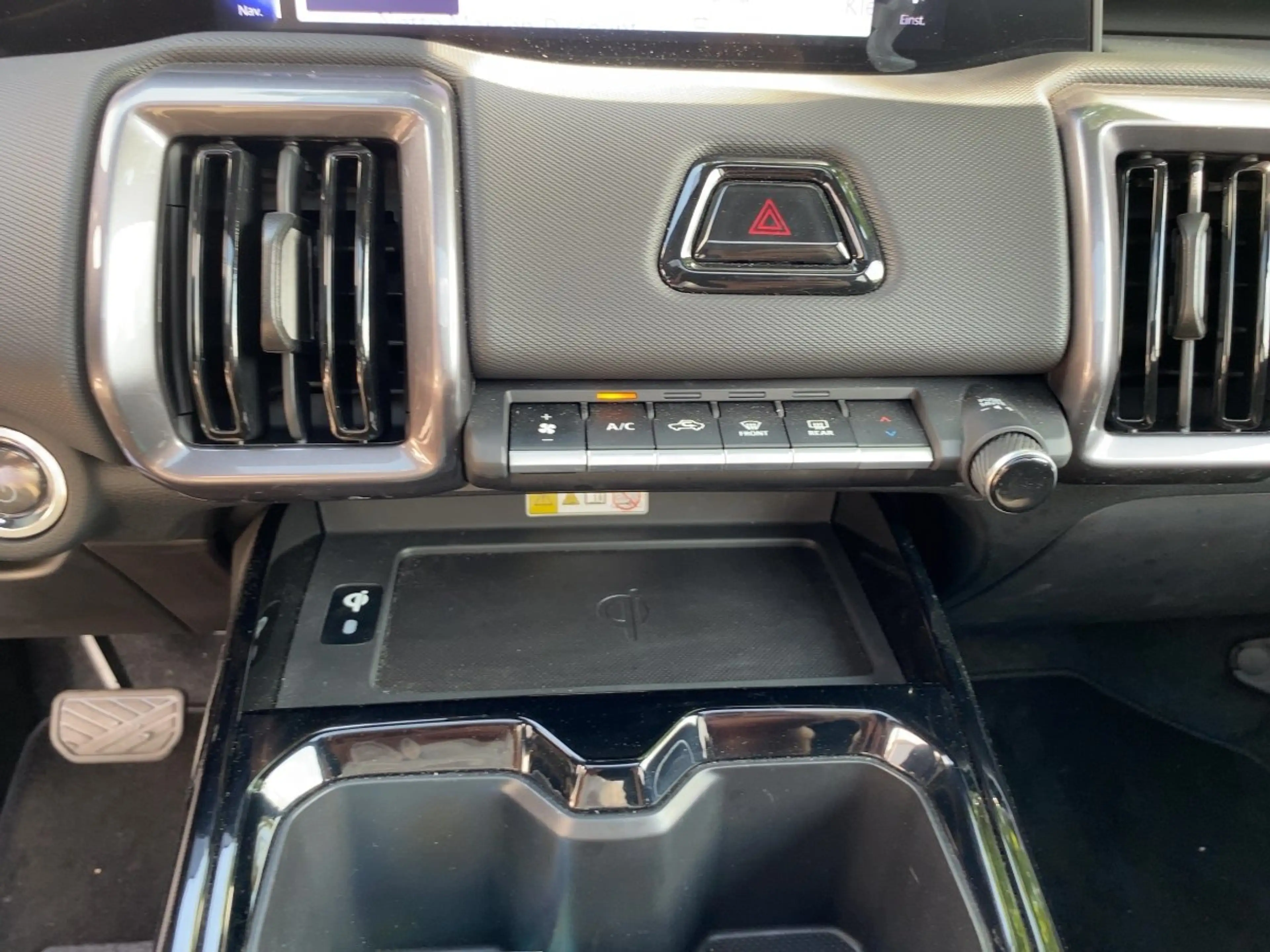 Toyota Urban Cruiser 4x2Lounge *schnell verfügbar* — photo 14