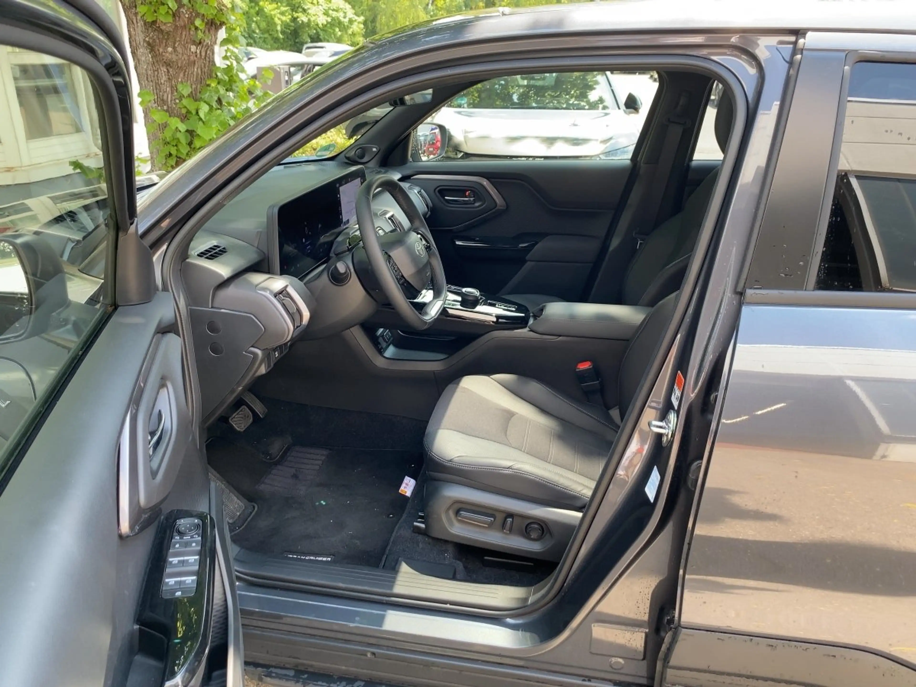 Toyota Urban Cruiser 4x2Lounge *schnell verfügbar* — photo 8