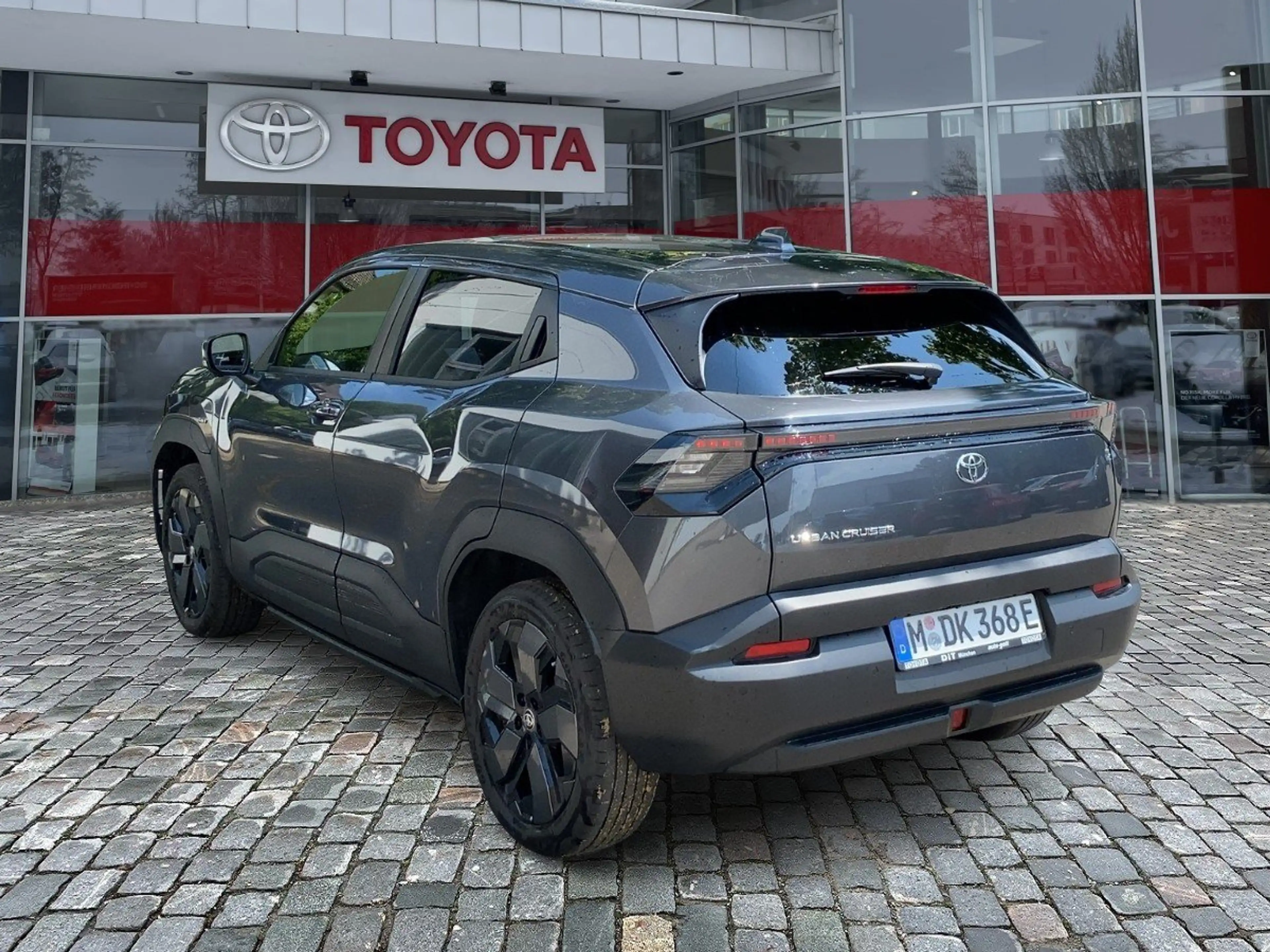Toyota Urban Cruiser 4x2Lounge *schnell verfügbar* — photo 3