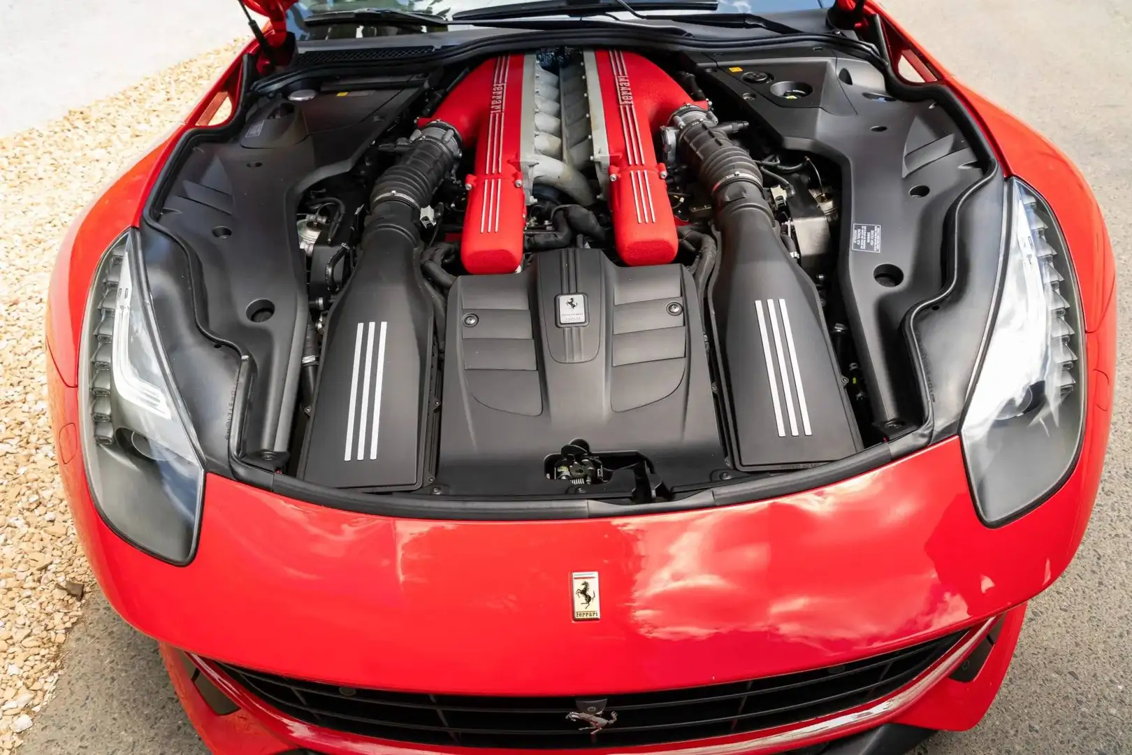 Ferrari F12 F12 Berlinetta Rot - 2
