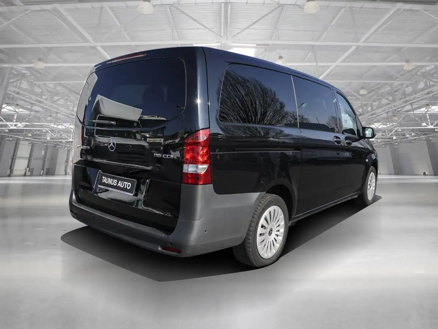 Mercedes-Benz Vito Tourer 116 Automaik Parkpaket Distronic Negro - 2