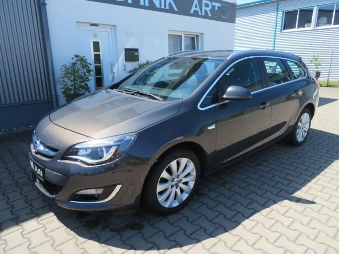 Opel Astra 1.4 Turbo SportsTourer KD,TÜV,Bremse,Reifen neu Gris - 2