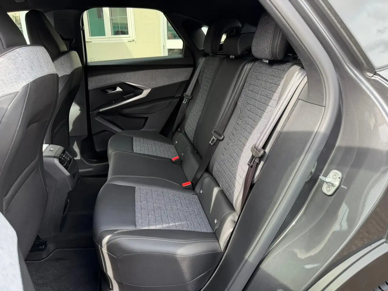 Peugeot 3008 Hybrid 145 Allure e-DCS 6 17