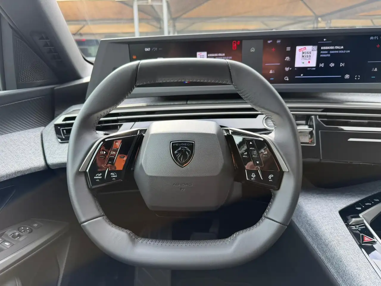 Peugeot 3008 Hybrid 145 Allure e-DCS 6 9