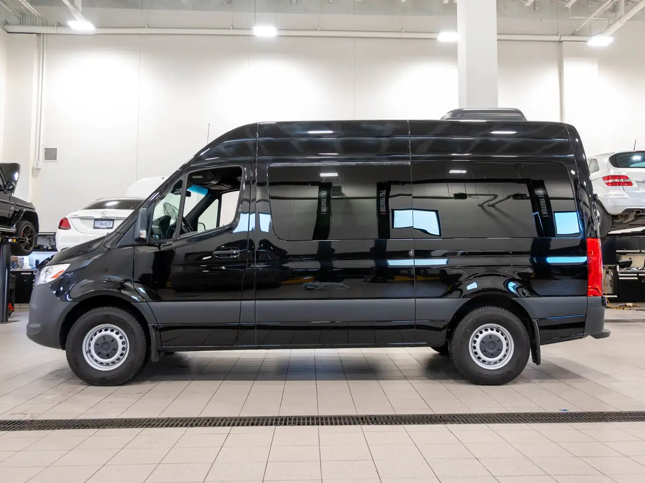 Mercedes-Benz Sprinter снимка Mercedes-Benz Sprinter