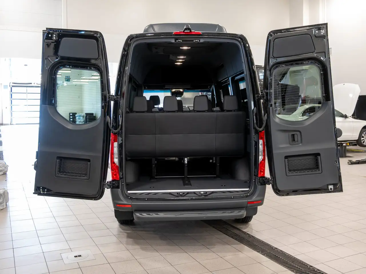 Mercedes-Benz Sprinter снимка Mercedes-Benz Sprinter