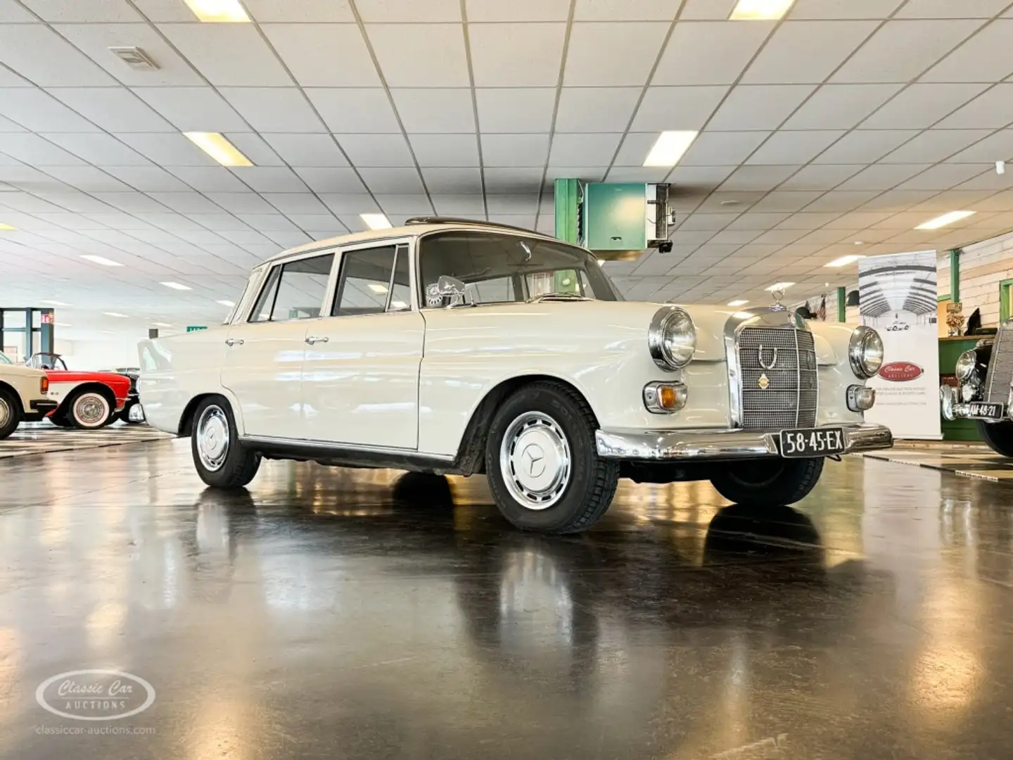 Mercedes-Benz 200 D  - ONLINE AUCTION Alb - 1