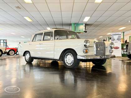 Mercedes-Benz 200 D  - ONLINE AUCTION