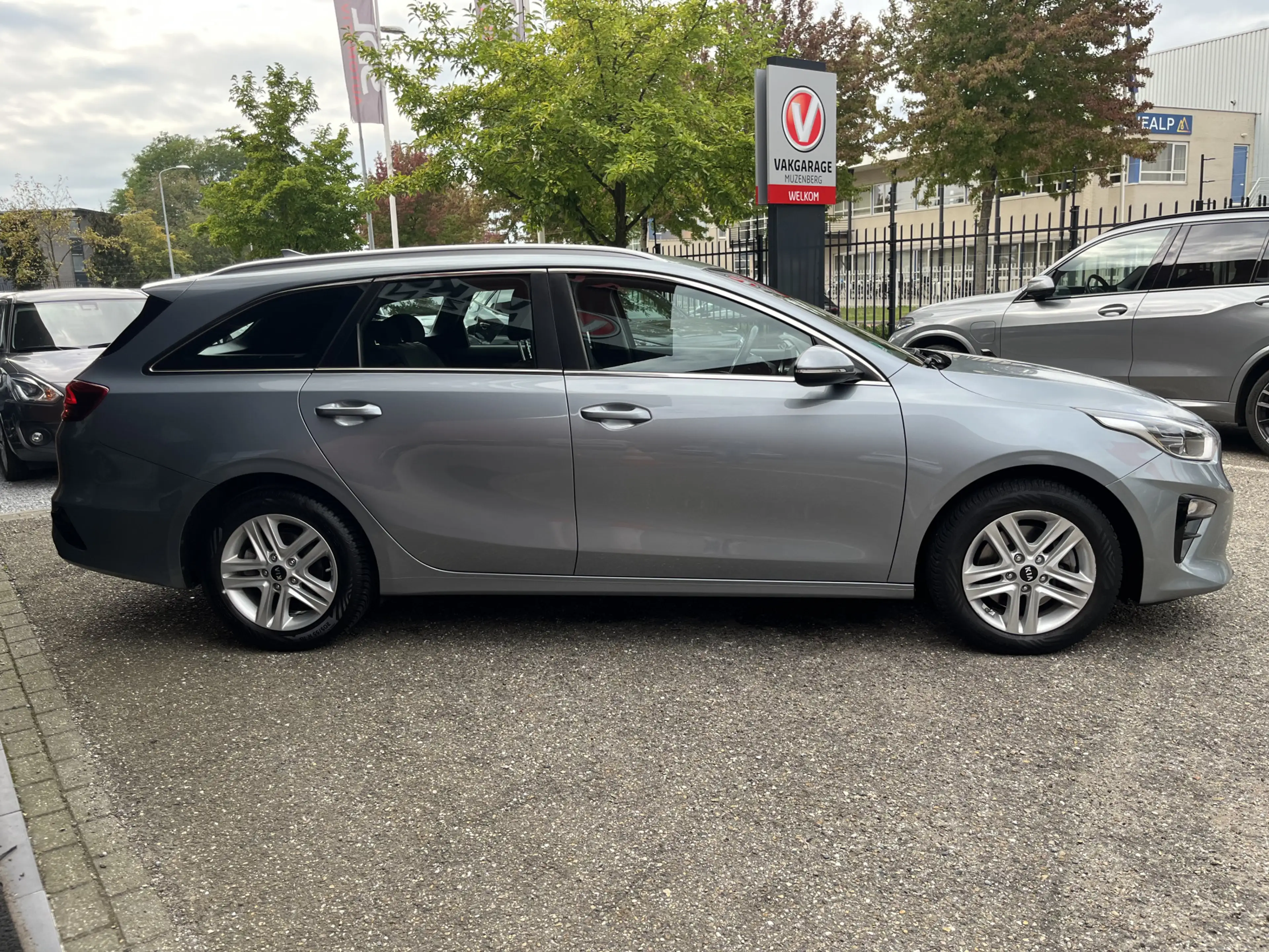 Kia Ceed SW / cee'd SW Sportswagon 1.0 T-GDi DynamicLine // NAVI + CARPLA — photo 9