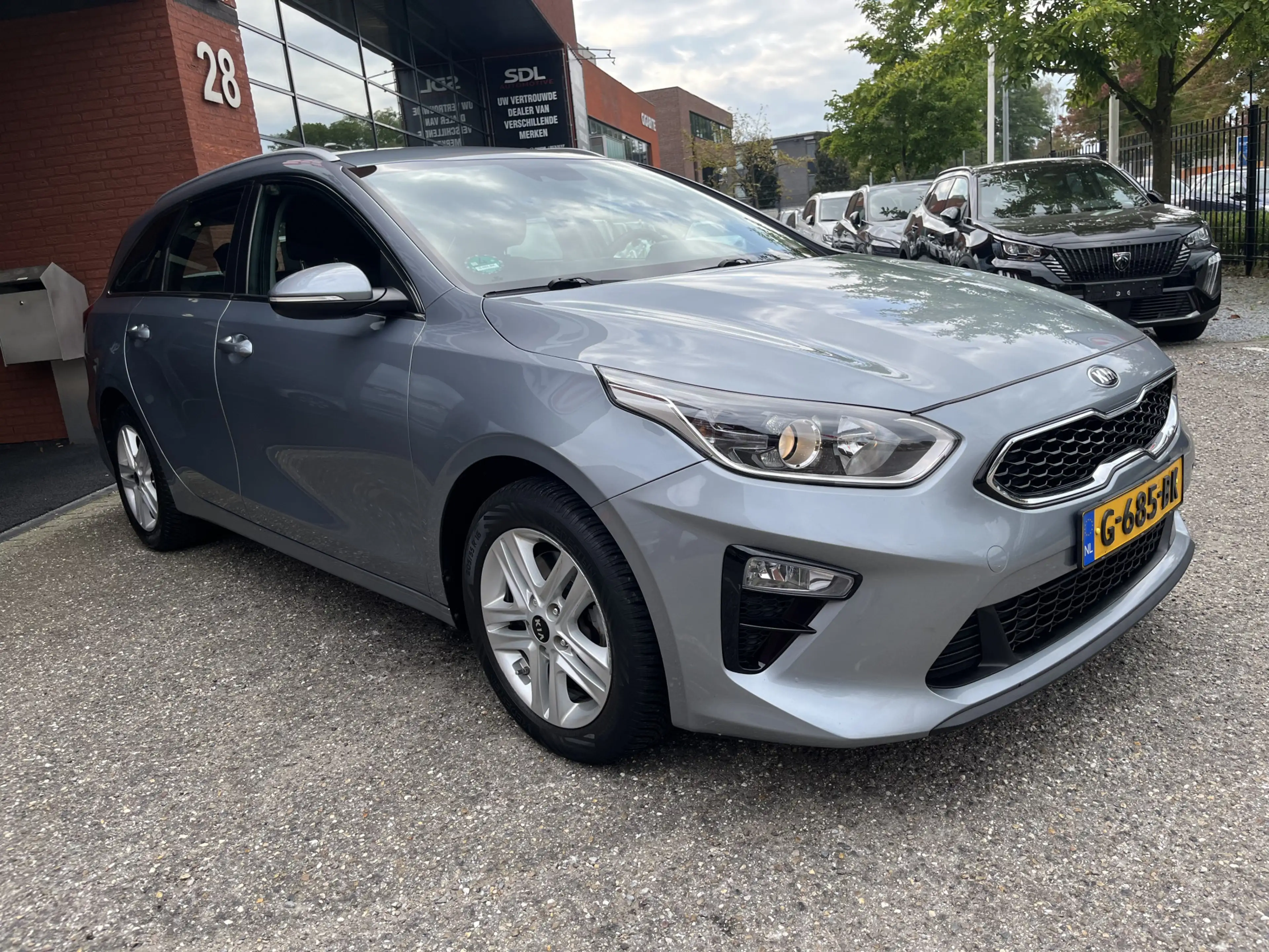 Kia Ceed SW / cee'd SW Sportswagon 1.0 T-GDi DynamicLine // NAVI + CARPLA — photo 10