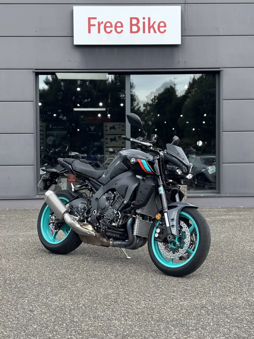 Yamaha MT-10 Gris - 1