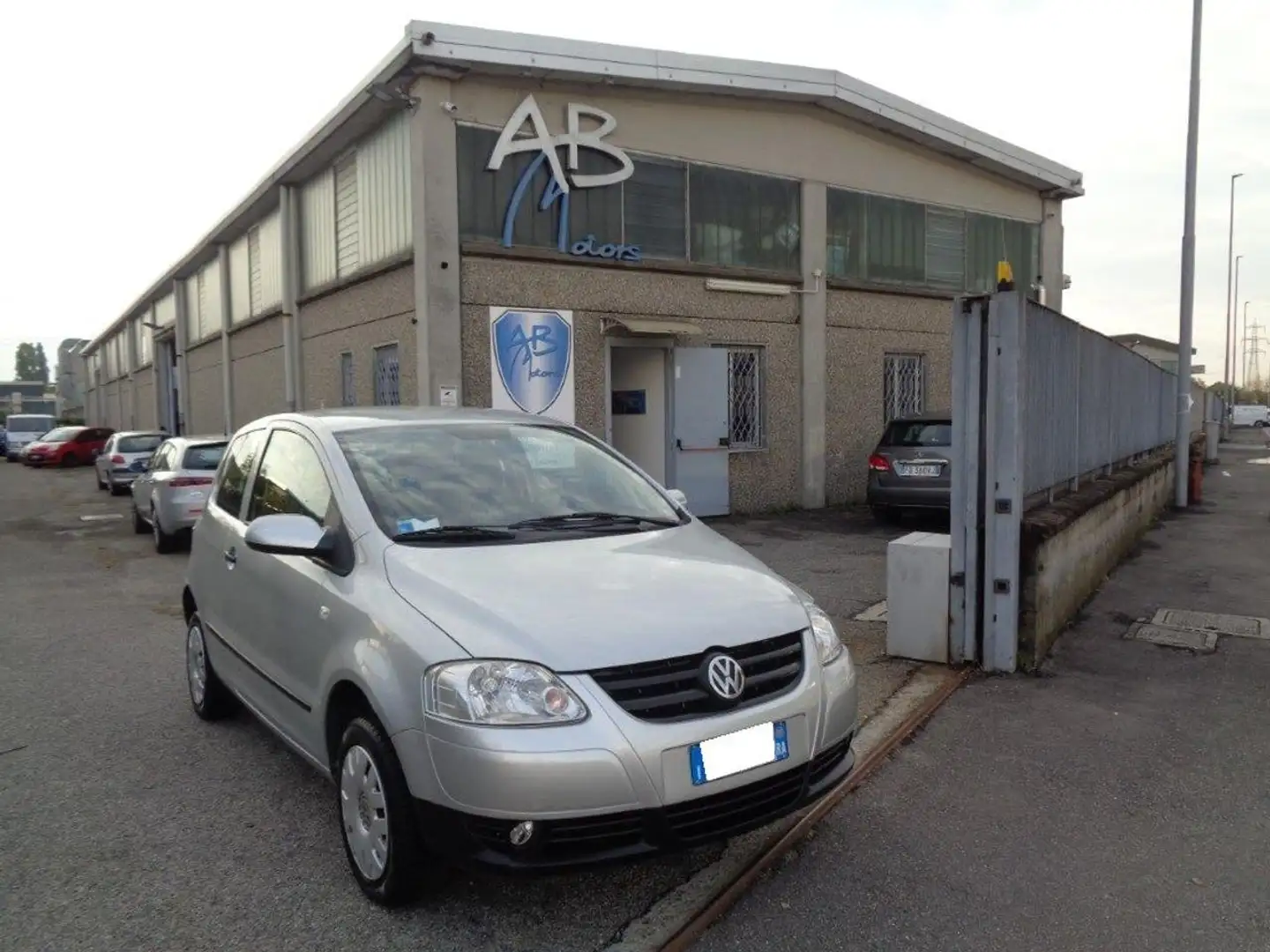 Volkswagen Fox 1.4 *OK NEOPATENTATI* *FINANZIABILE* *GARANTITA* Silber - 1