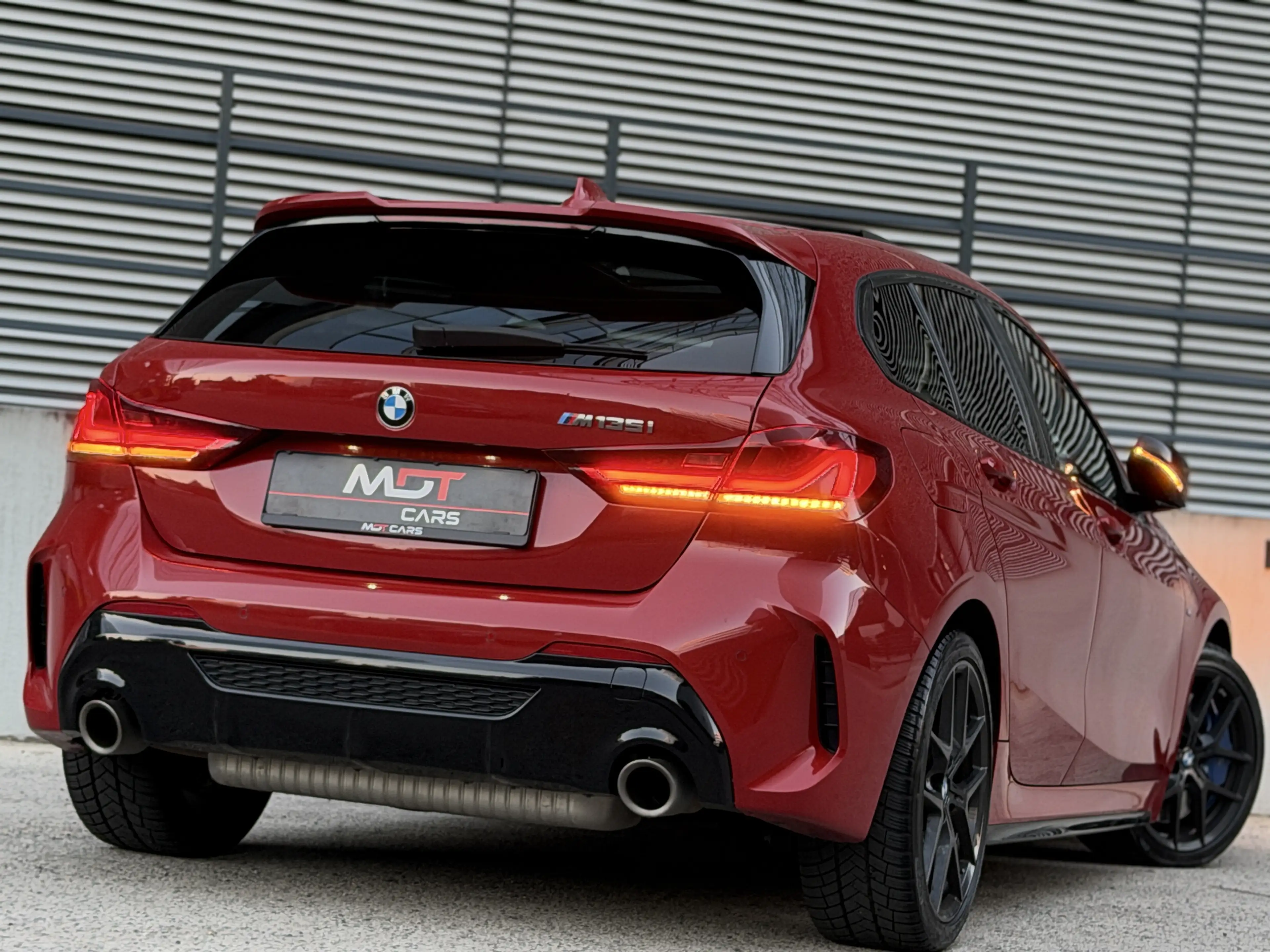 BMW 135 M135 i xDrive|PANO|KEYLESS|HEAD-UP|HARMAN|MEMORY|G — photo 8