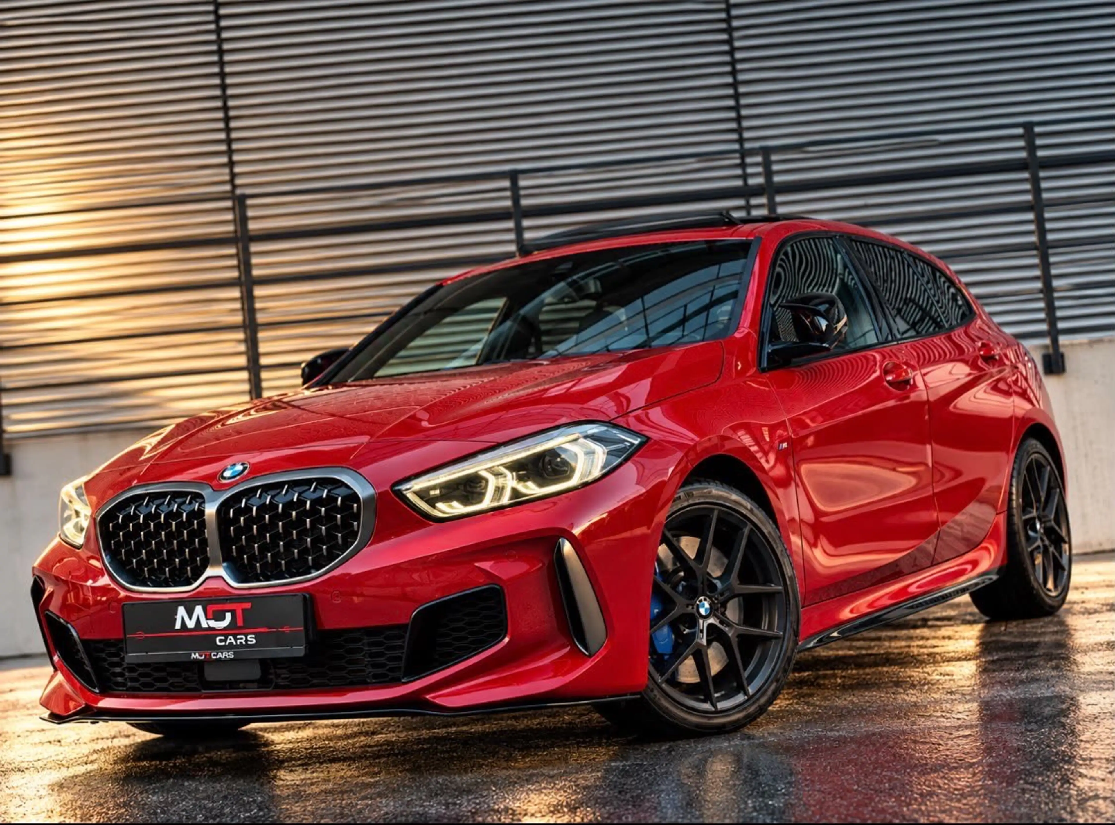 BMW 135 M135 i xDrive|PANO|KEYLESS|HEAD-UP|HARMAN|MEMORY|G