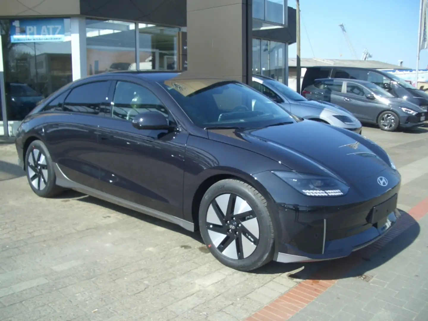 Hyundai IONIQ 6 77,4 kWh 4WD Techniq, Leder, Park, Bose Blau - 1