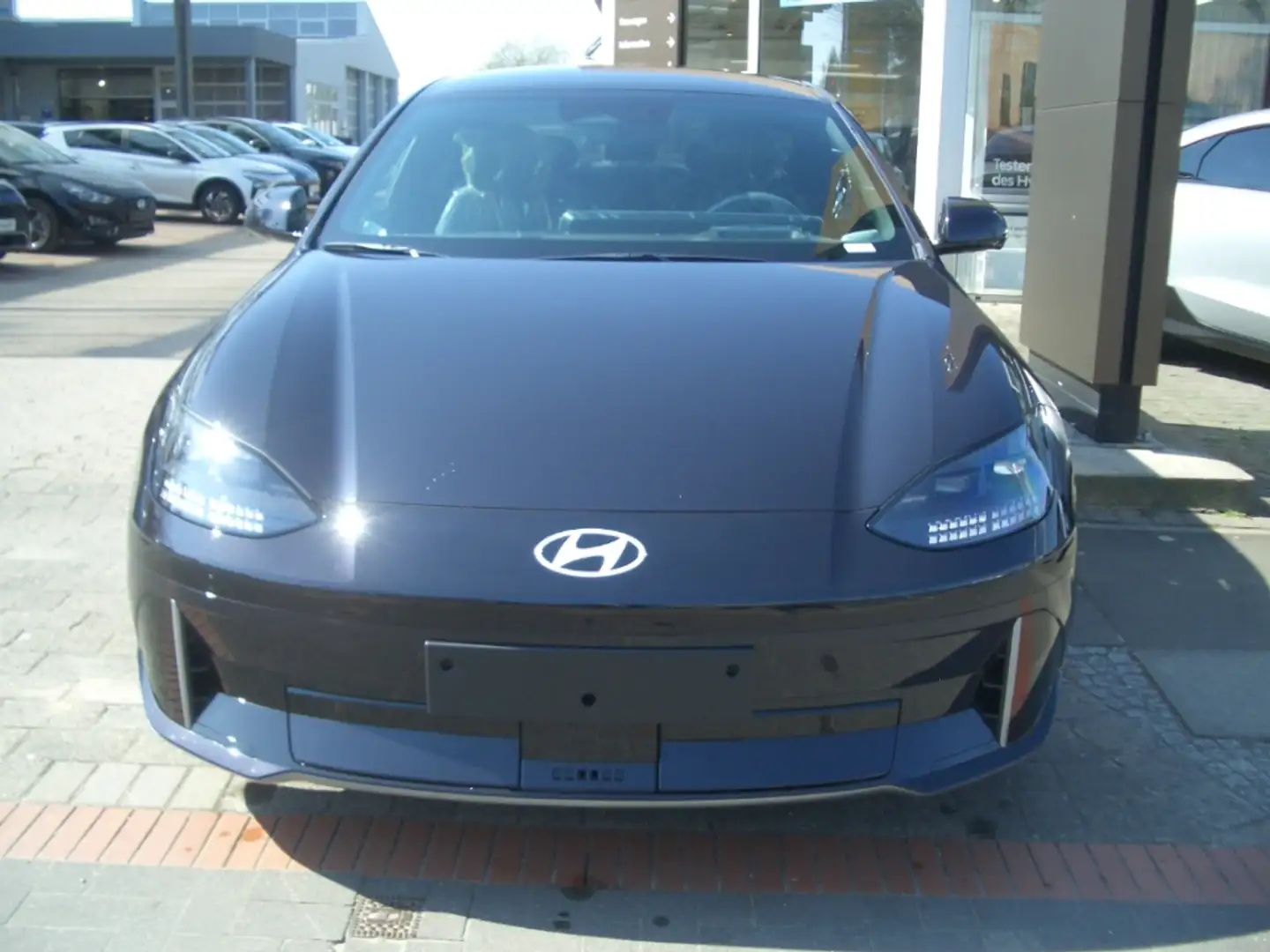 Hyundai IONIQ 6 77,4 kWh 4WD Techniq, Leder, Park, Bose Blau - 2