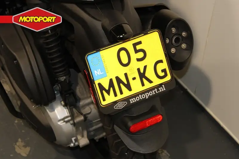 Piaggio Beverly 350 - foto 5