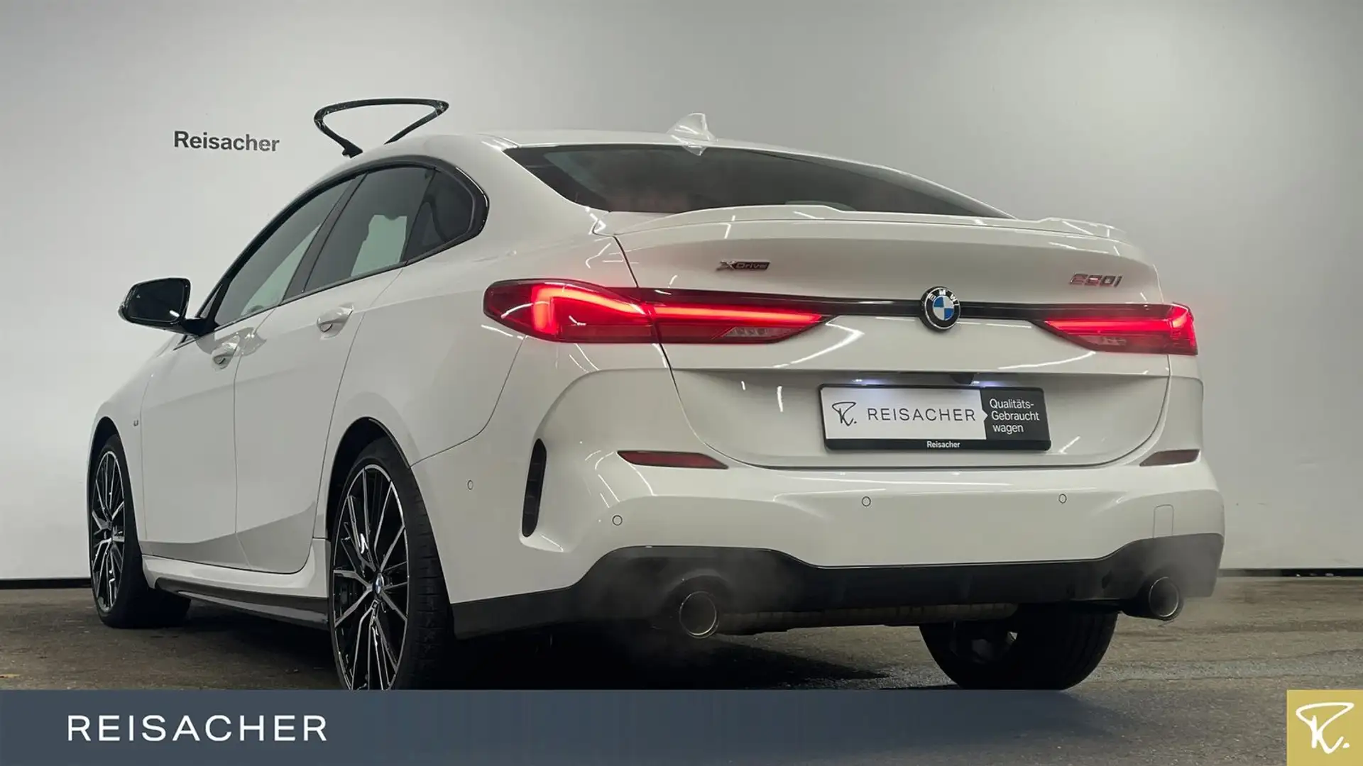 BMW 220i A xDrive Gran Coupé M-Sport,Pano,Autom Weiß - 2