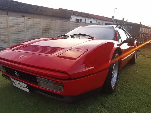 Ferrari 328 GTB (1340 ESEMPLARI PRODOTTI)