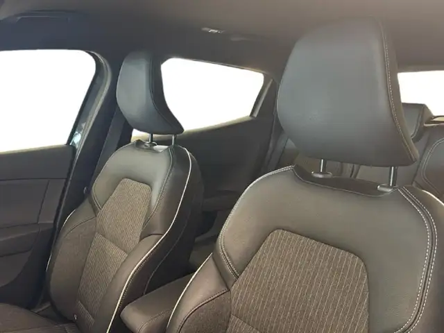 Renault Clio view 13