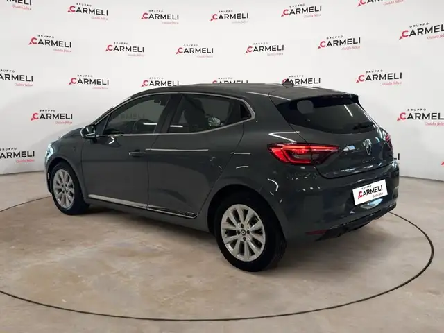 Renault Clio view 3