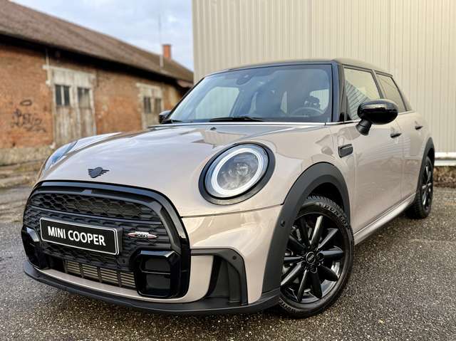 Imagine MINI Cooper John Cooper Works Trim Servicepaket bis 04/2029