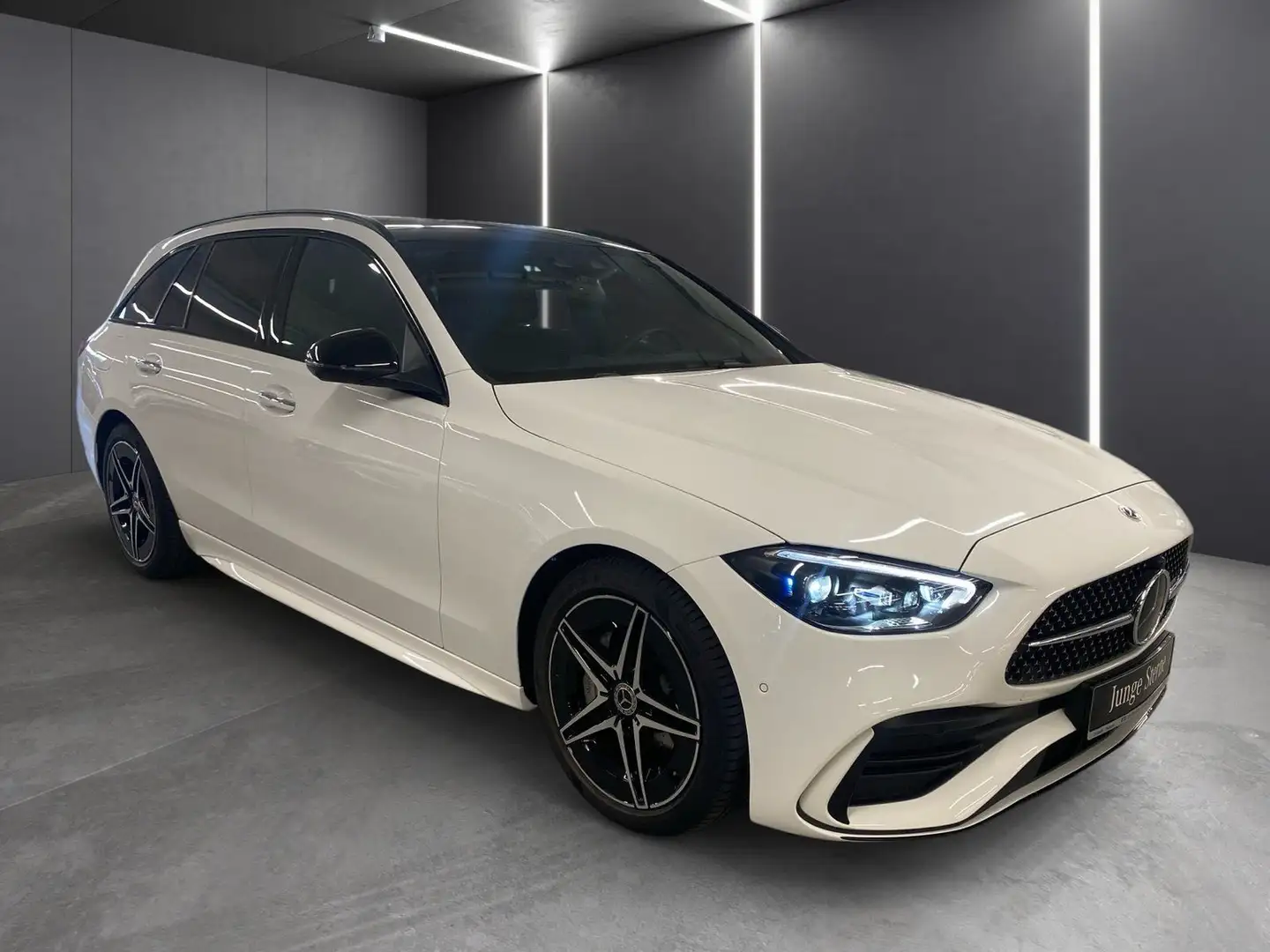 Mercedes-Benz C 300 T d AMG*Pano*Distro*Night*360*Digital*Memo Weiß - 2