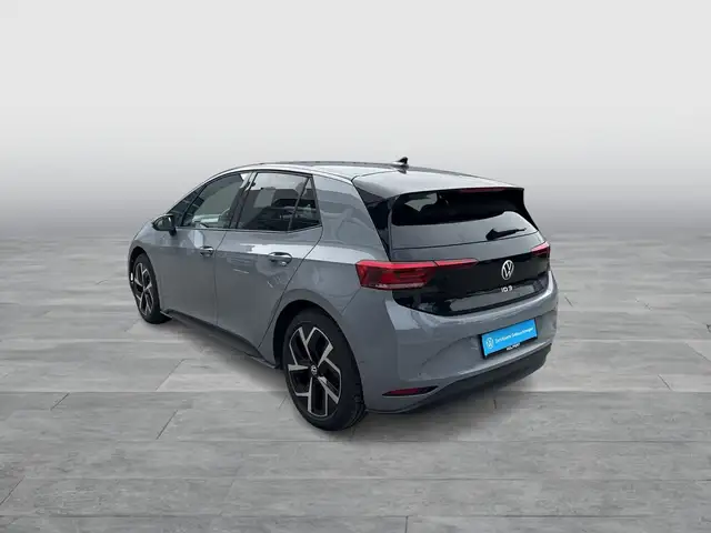 Volkswagen Id.3 view 6