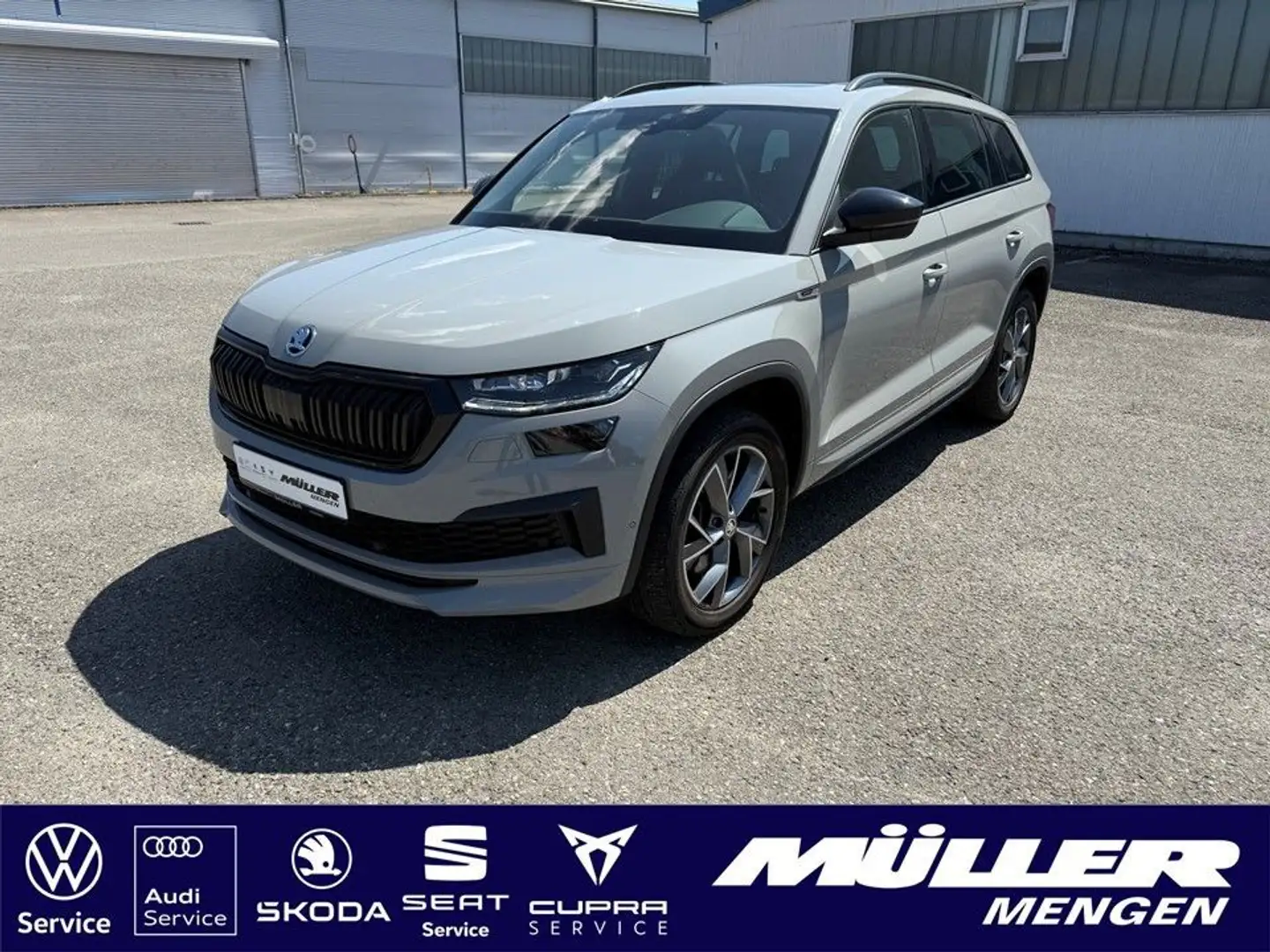 Skoda Kodiaq Sportline 4x4 AHK|Standheiz.|Pano|7Sitze Šedá - 1