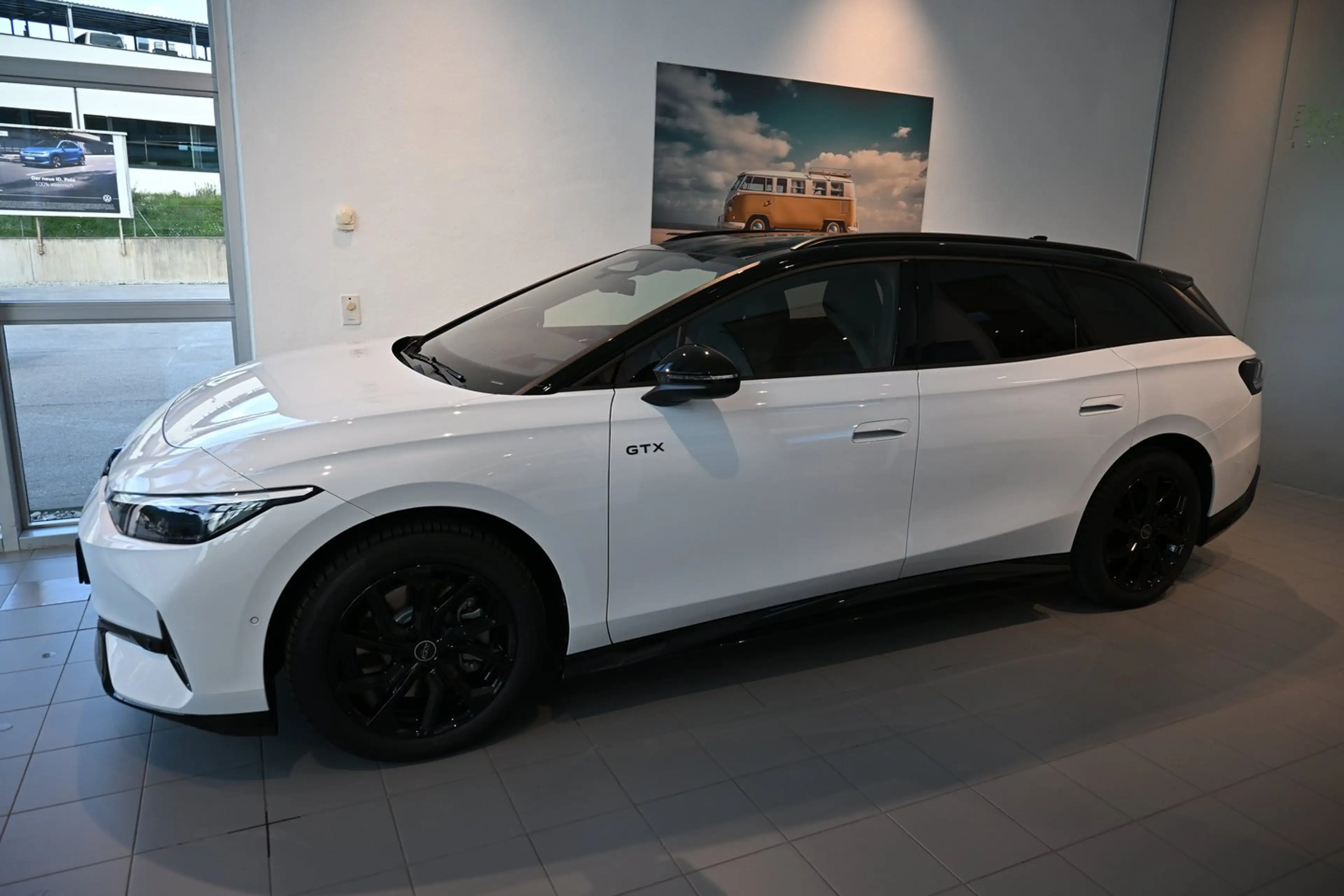 Volkswagen ID.7 Tourer GTX 4MOTION 250kW Business — photo 2
