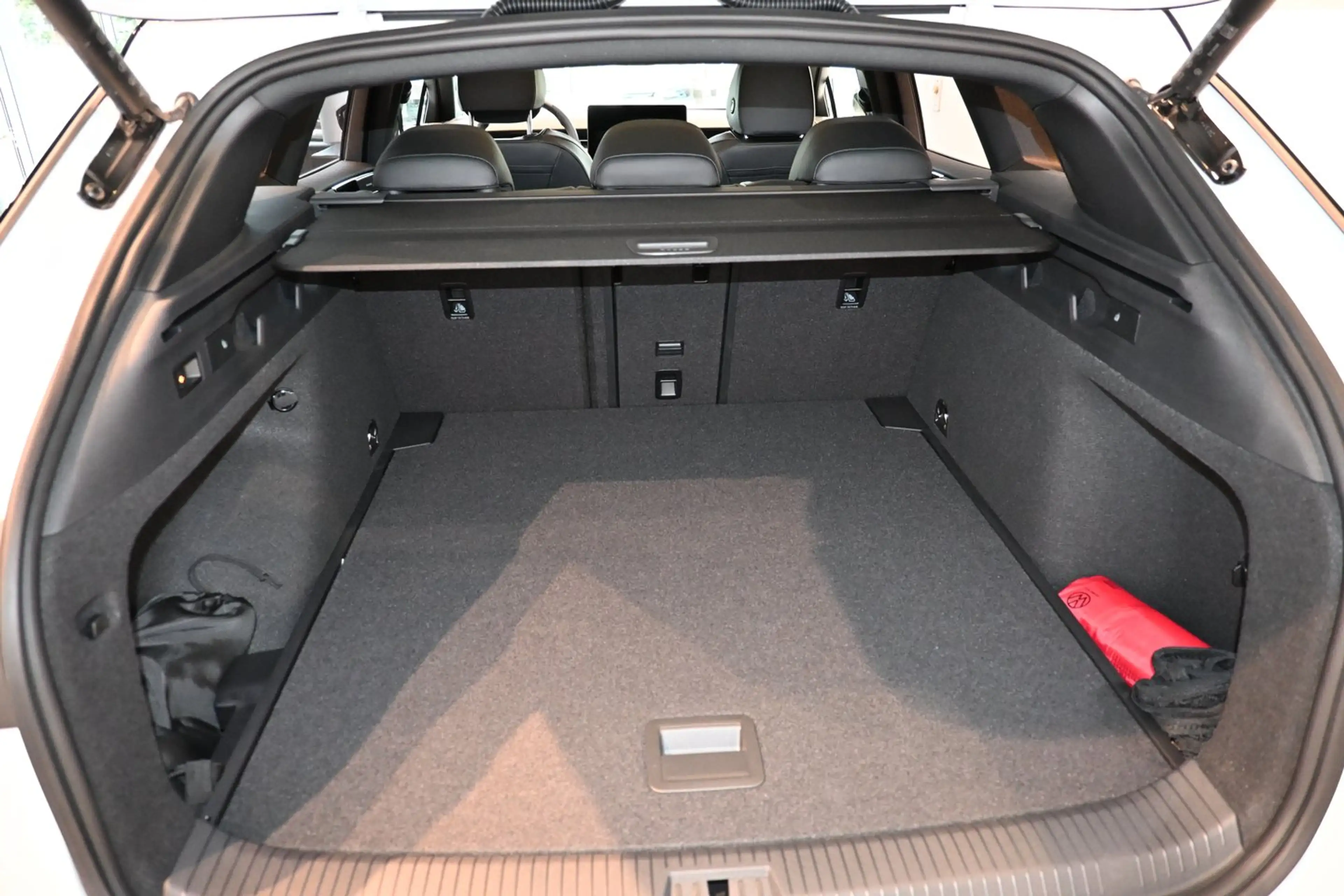 Volkswagen ID.7 Tourer GTX 4MOTION 250kW Business — photo 8