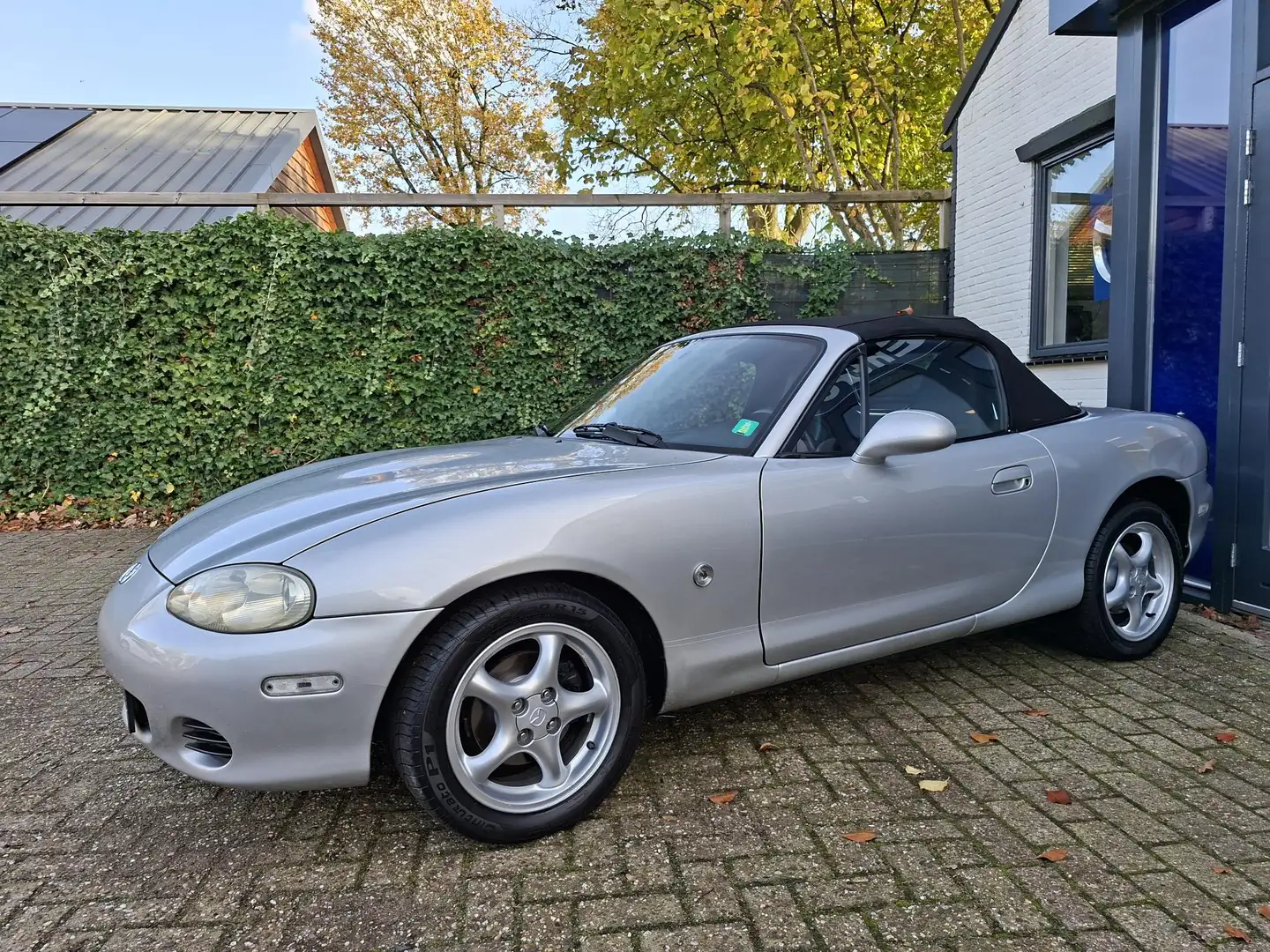 Mazda MX-5 1.6i Exclusive Gris - 2