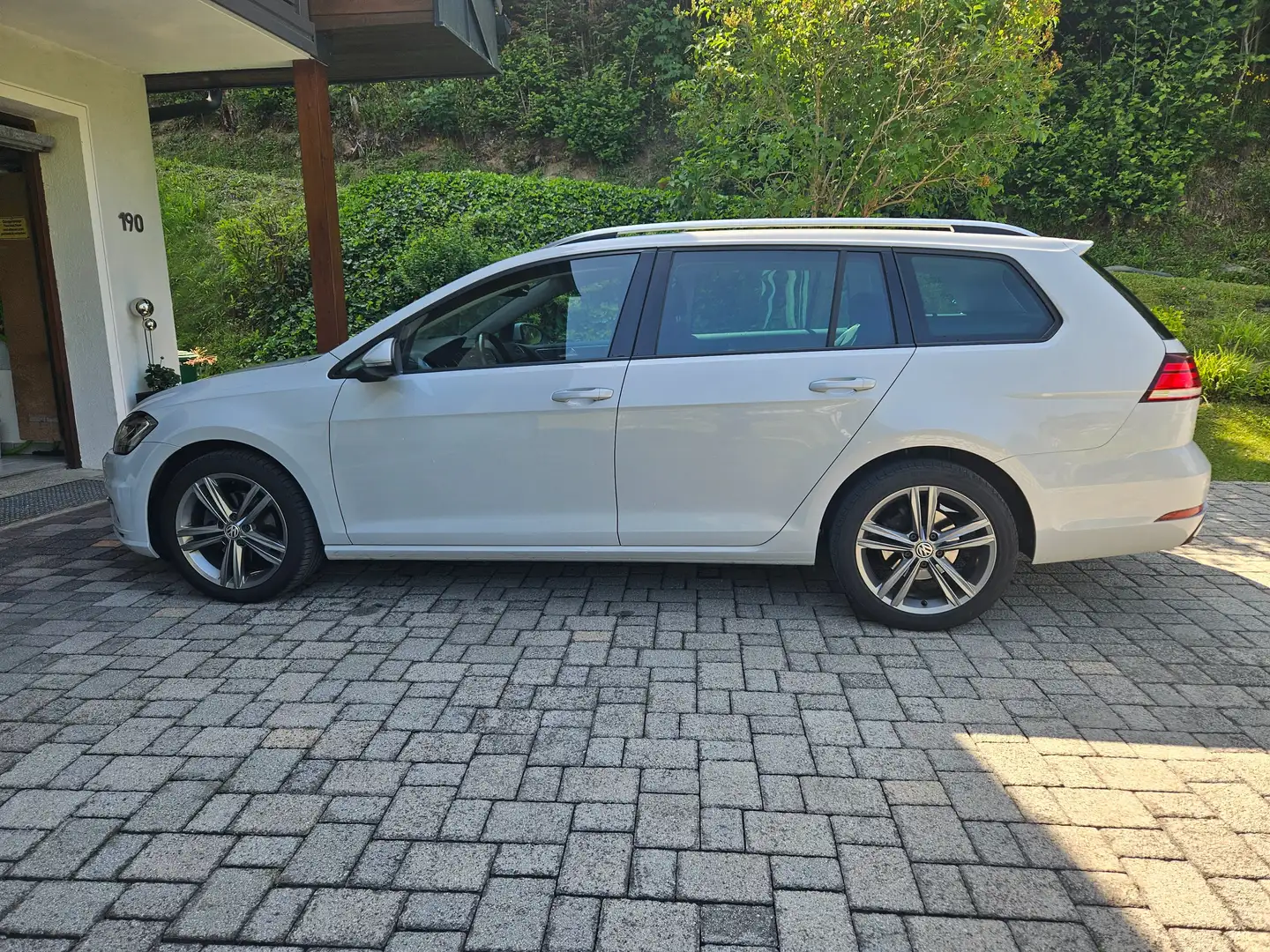 Volkswagen Golf Variant Comfortline 1,6 TDI DSG Weiß - 2