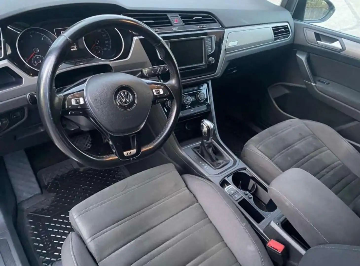 Volkswagen Touran 2.0 TDI SCR (BlueMotion Technology) DSG Highline - 2