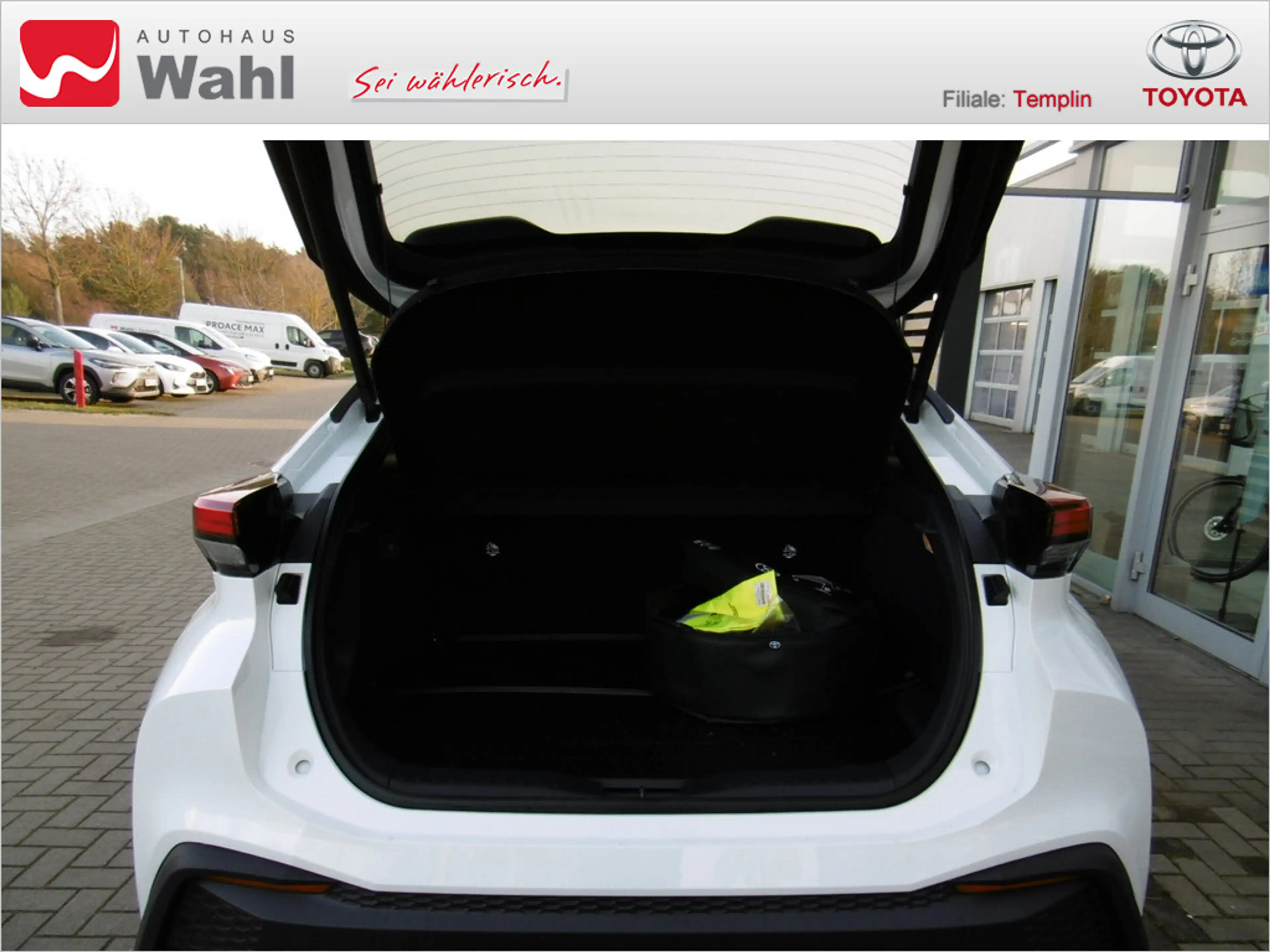 Toyota C-HR 2.0 Plug-In Hybrid FWD Teamplayer, Umweltprämie — photo 10