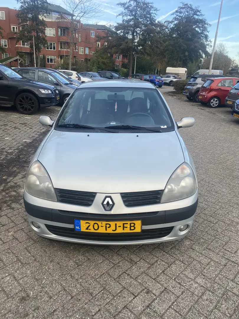 Renault Clio 1.6-16V Dynam.Luxe Grey - 1