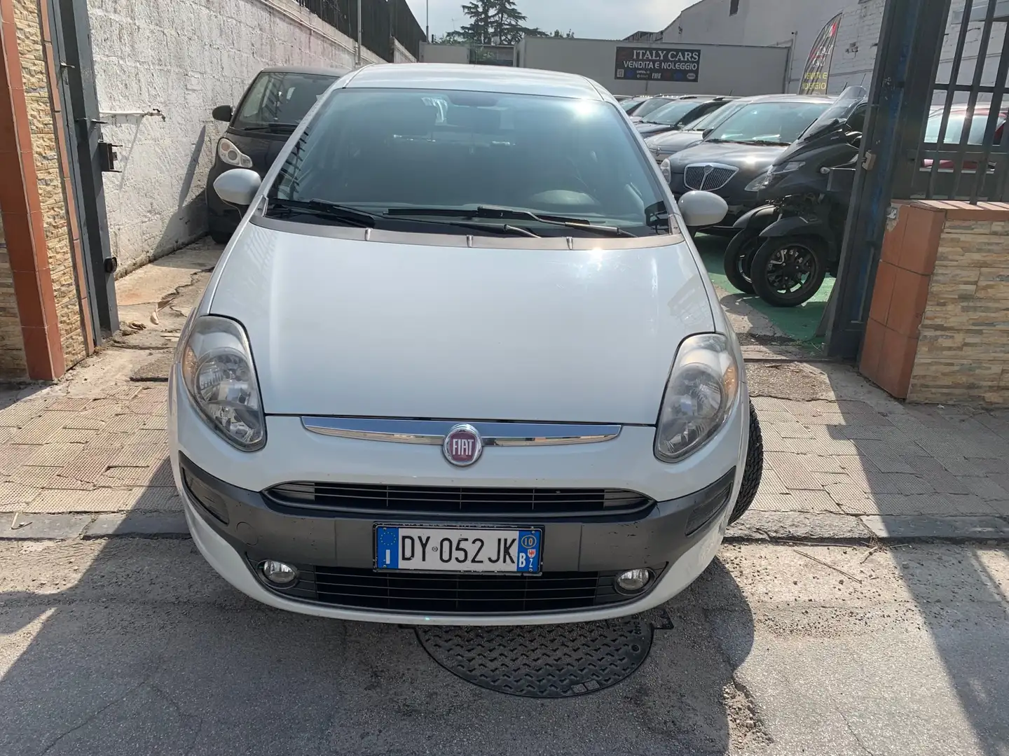 Fiat Punto Evo 5p 1.4 Active Gpl 77cv Bianco - 2