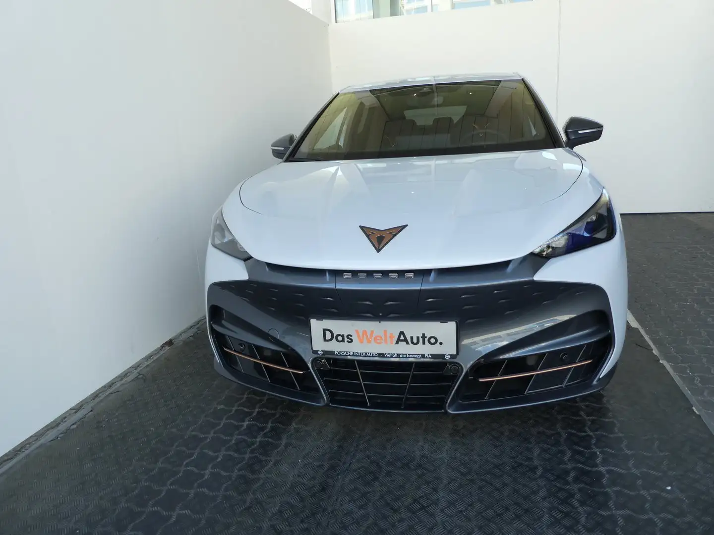 CUPRA Tavascan VZ Adrenaline 4Drive250kW/340PS Silber - 2