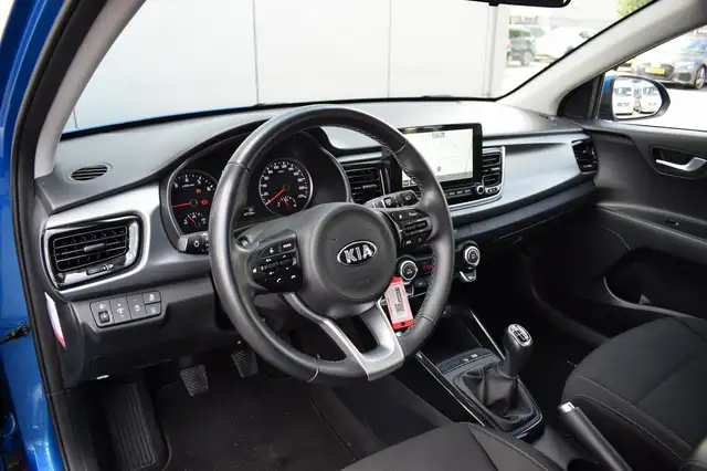 Kia Rio view 4