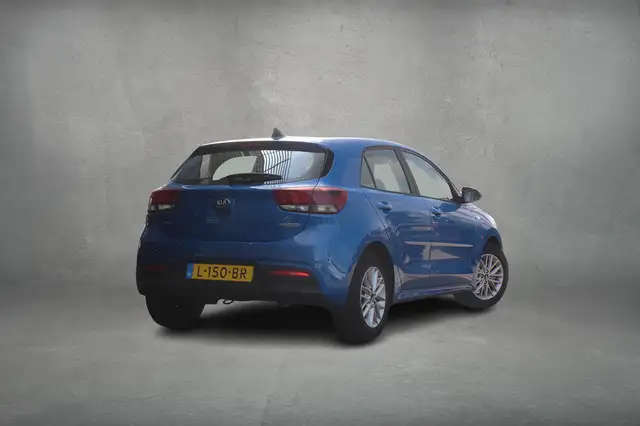 Kia Rio view 3