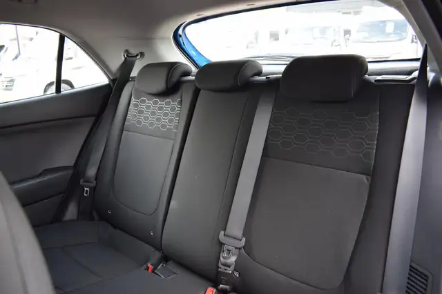 Kia Rio view 6