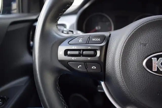Kia Rio view 23