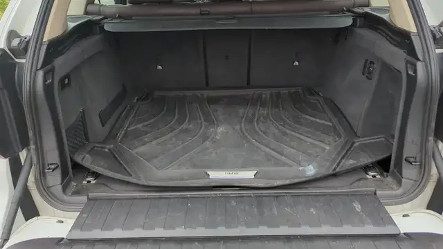 BMW X5 view 14