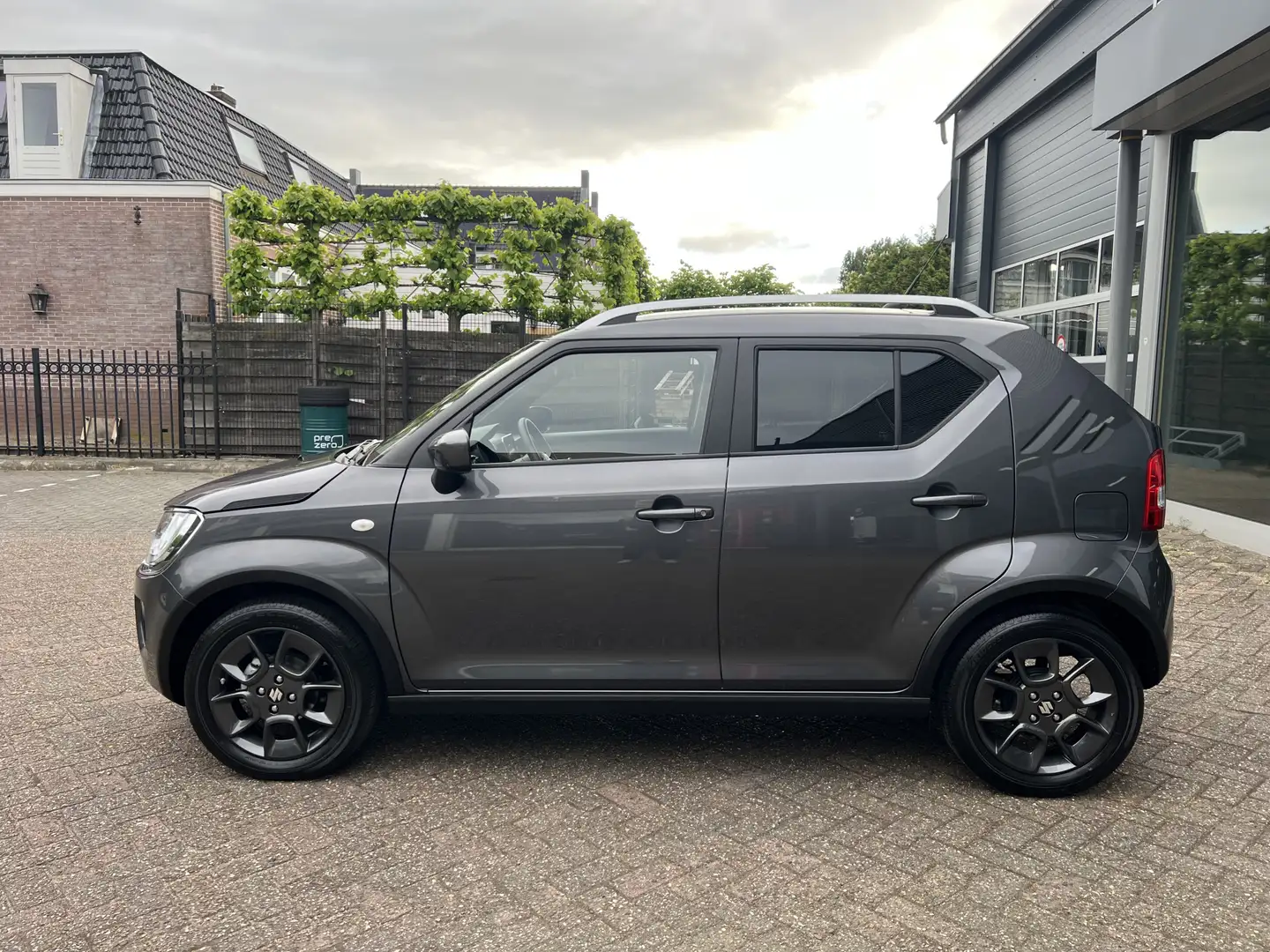 Suzuki Ignis 1.2 Smart Hybrid Select Automaat, Carplay, Camera. Grijs - 2