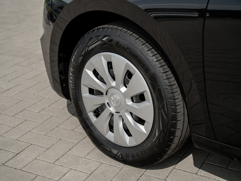 Skoda Fabia Selection 1.0 TSI Kam. Navi KeyLess KlimaA — photo 6