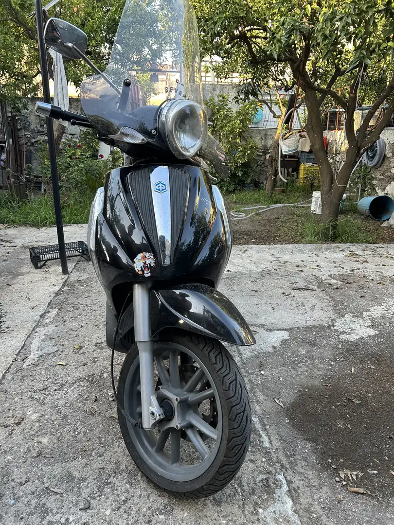 Piaggio Beverly 300 tourer Чорний - 2