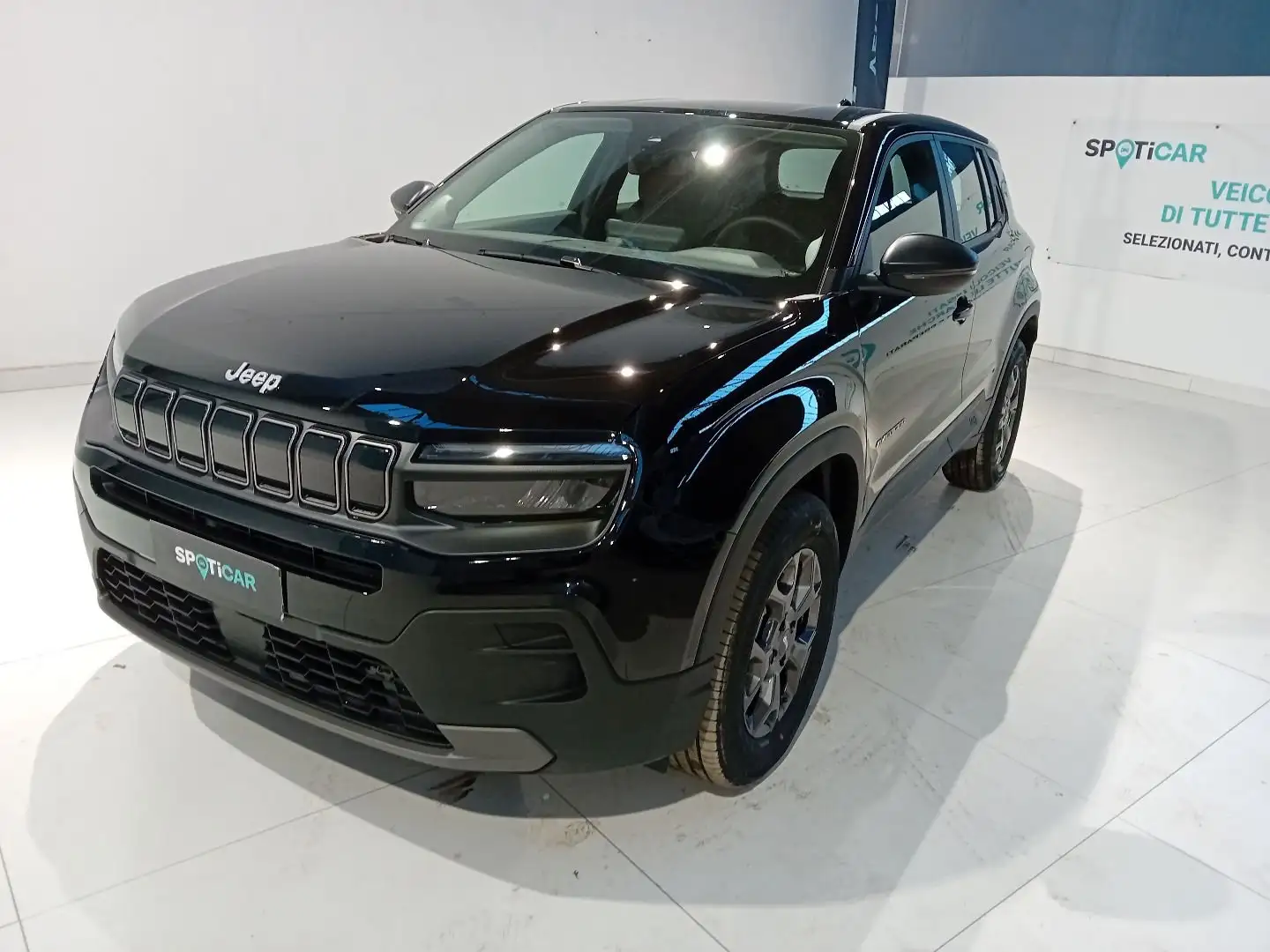 Jeep Avenger 1.2 Turbo MHEV Longitude Noir - 1