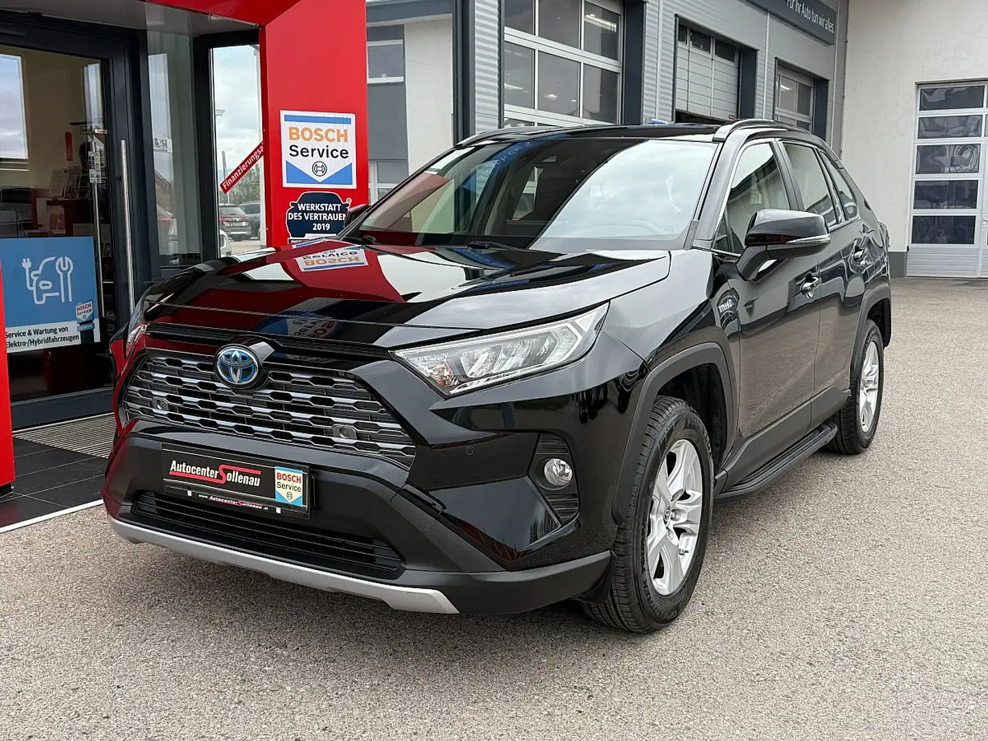 Toyota RAV 4 RAV4 2,5 Hybrid Active 2WD Aut. Schwarz - 1
