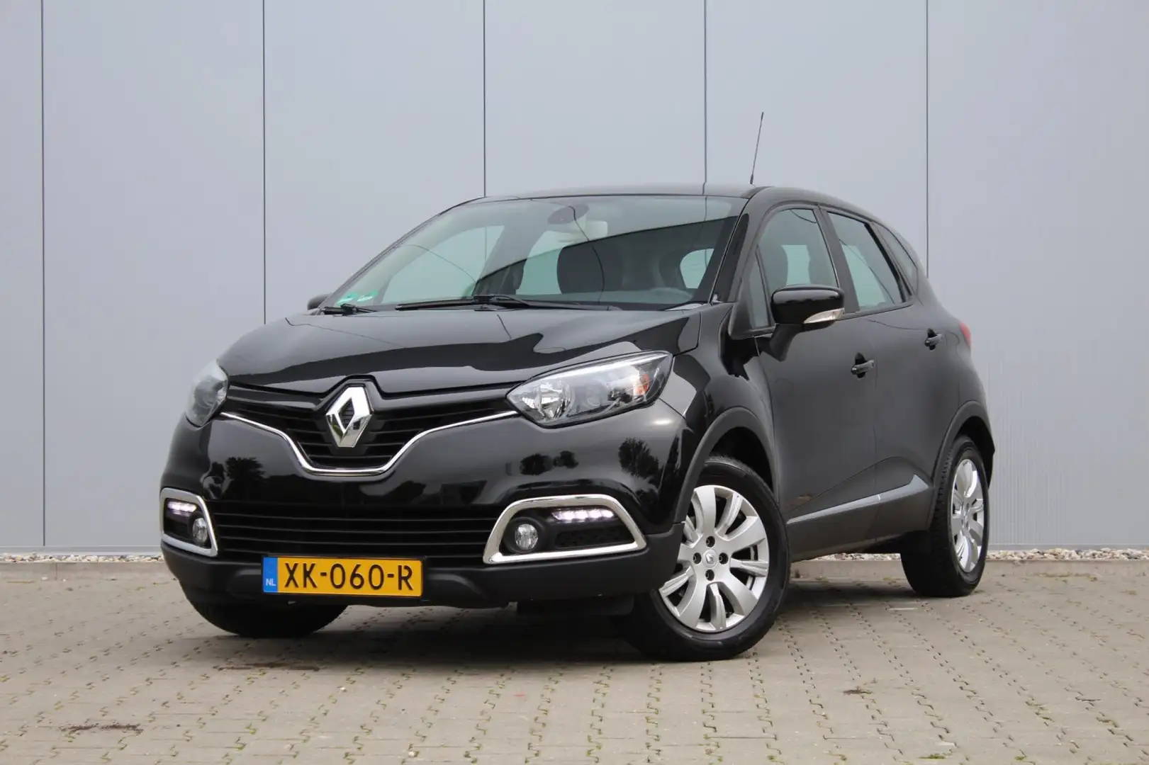 Renault Captur 0.9 TCe Expression | Clima / Cruise control | Navi Zwart - 1