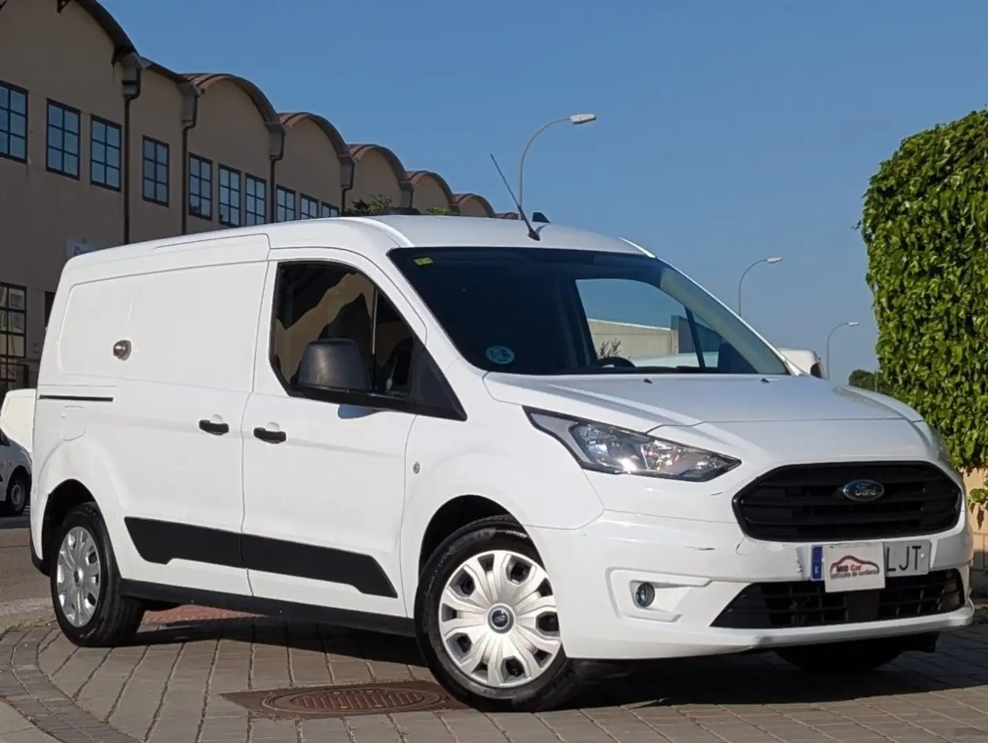 Ford Connect Comercial FT Van 1.5 TDCi EcoBlue S&S L2 2 Wit - 2